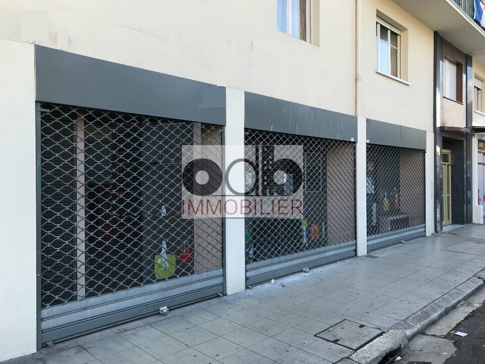 LOCAL COMMERCIAL à Vendre